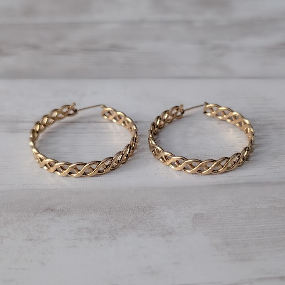 Vintage Hoops - Stud Earrings - Woven Pattern Gold Tone 1.25"